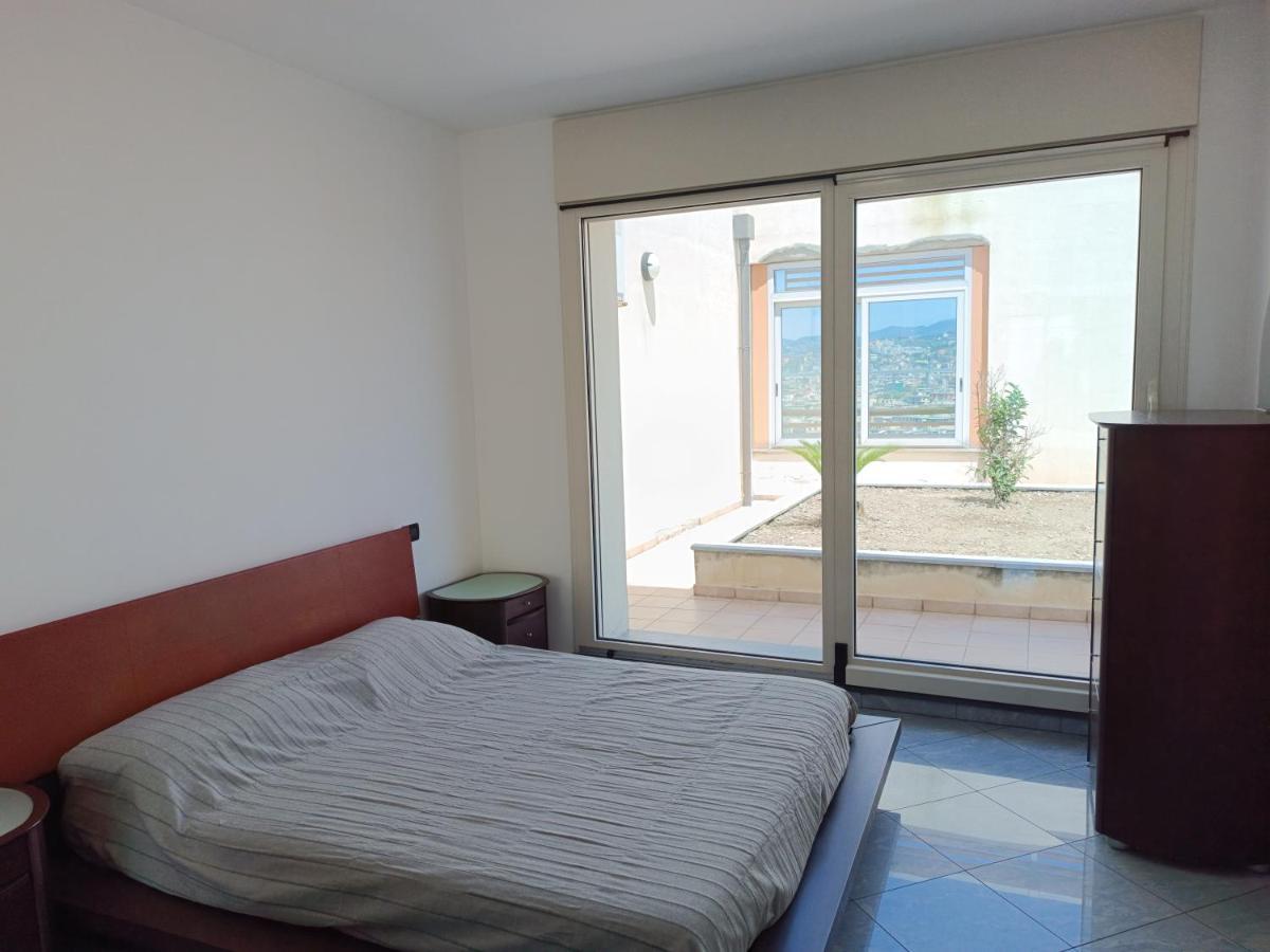 Attico Con Vista Su Genova Apartman Kültér fotó